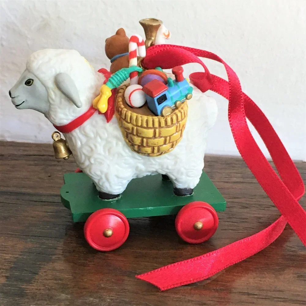 Christmas PULL TOY Ornament - on Rolling Wheels